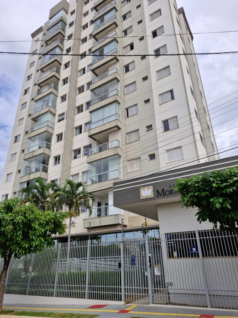 Vende-se apartamento no Edifício Morro do Ipê / Ótimo para morar e excelente investimento.