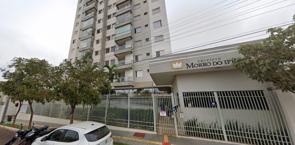 Aluga-se apartamento no Edifício Morro do Ipê