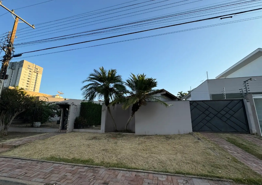Vende-se Casa no Jardim Santa Marta