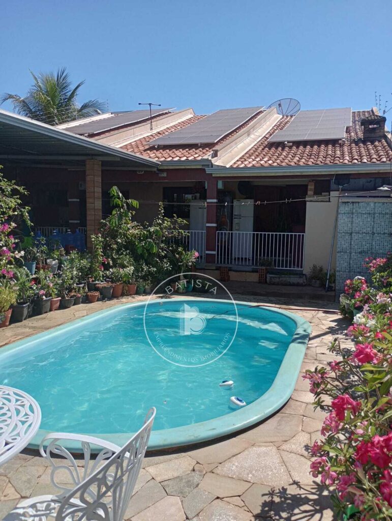 🏡 Casa à Venda no Jardim Kênia com Piscina, Energia Solar e Móveis Planejados