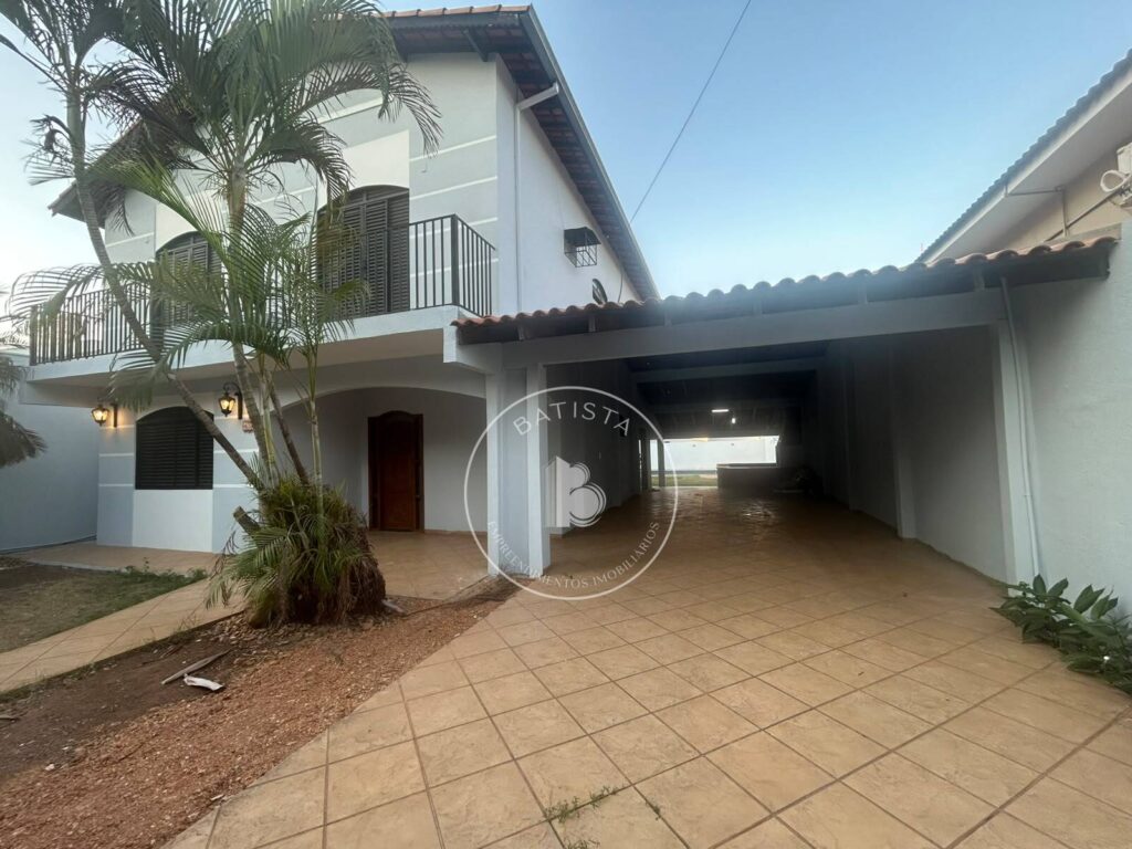 CASA REFORMADA E DESOCUPADA À VENDA NA VILA AURORA – RONDONÓPOLIS/MT